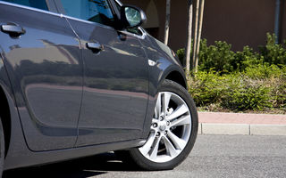 Test drive Opel Astra Sports Tourer (2010-2012) - Poza 24