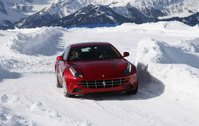 Un curs de pilotaj pe gheaţă cu noul Ferrari FF costă 11.400 de dolari