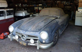 Ediţie specială Mercedes-Benz 300 SL Gullwing, abandonată într-un garaj