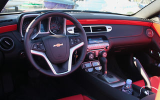 Test drive Chevrolet Camaro Convertible (2011-2013) - Poza 18