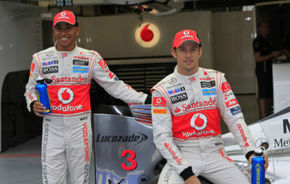 McLaren: "Hamilton a cedat din cauza formei excelente a lui Button"
