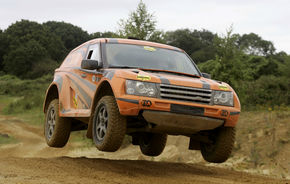 Land Rover se gândeşte la o divizie sportivă