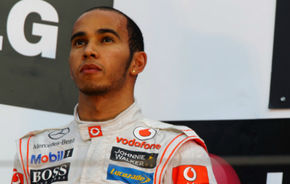 Hamilton insistă că nu-şi va schimba stilul de pilotaj