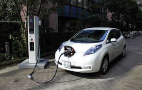Nissan va dona 400 de staţii de încărcare a maşinilor electrice în toată Europa