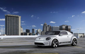 Volkswagen a adus E-Bugster şi Jetta hibrid la Detroit