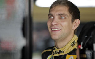 OFICIAL: Petrov îl înlocuieşte pe Trulli la Caterham în 2012!