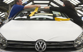 Primă de 7500 de euro pentru angajaţii VW din Germania