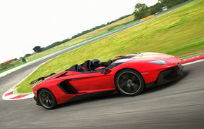 Şeful Lamborghini: “Suntem copleşiţi de popularitatea lui Aventador J“