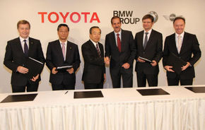 BMW şi Toyota lucrează la următoarea generaţie de baterii pentru hibrizi