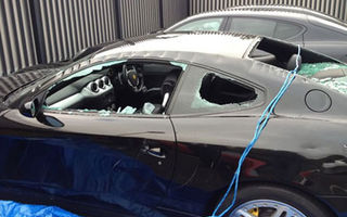Un scoţian şi-a găsit Ferrari-ul 612 Scaglietti vandalizat cu un topor