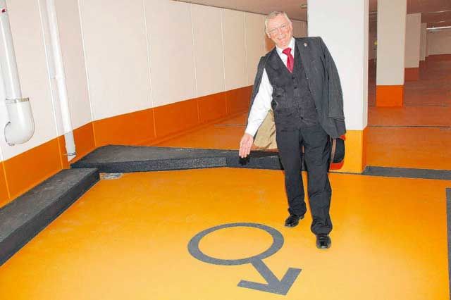 Un primar german a creat parcări speciale pentru femei - Poza 2