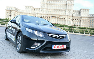 Opel Ampera a ajuns în showroom-urile din România