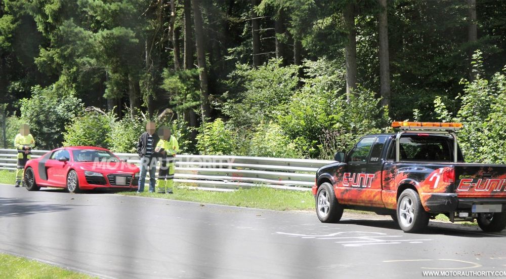 Audi R8 e-Tron a făcut accident pe Nurburgring - Poza 3