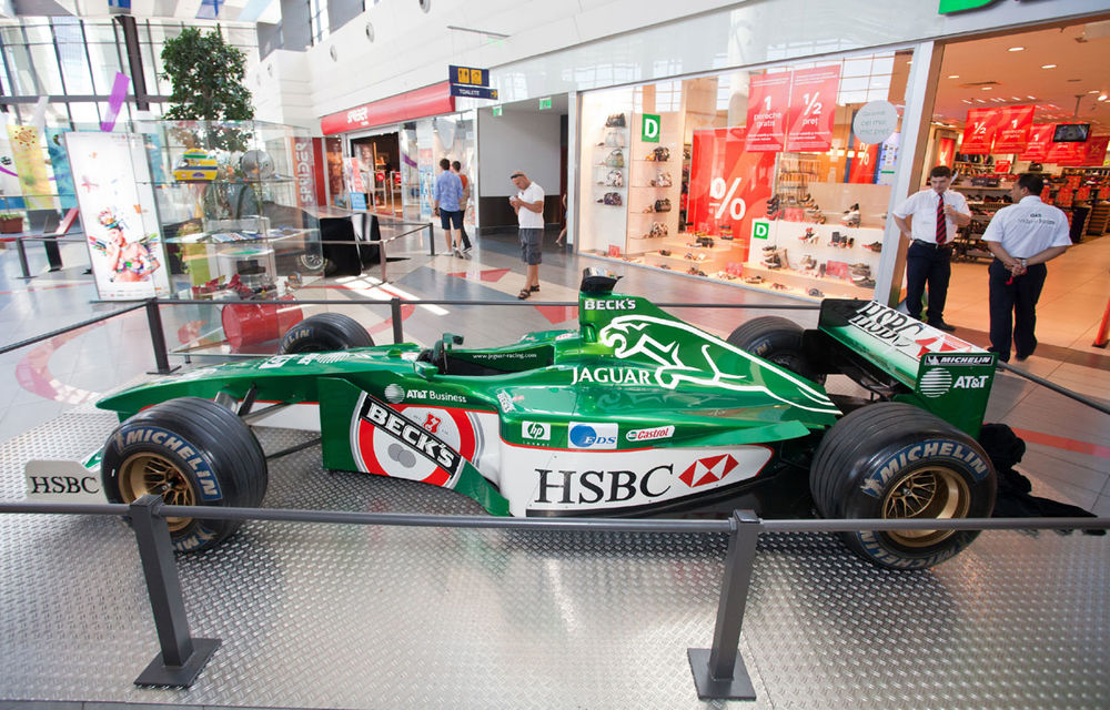 Expoziţie cu monoposturi şi simulator de Formula 1 la Sun Plaza - Poza 10