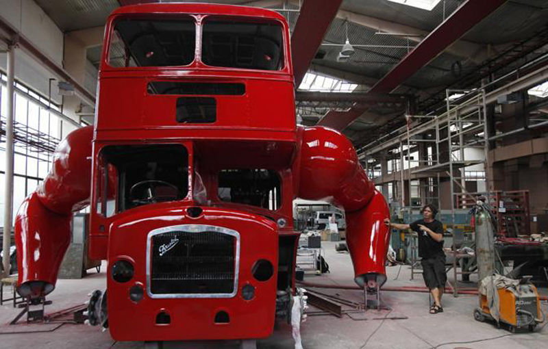 Autobuz Double Decker transformat în atlet pentru Jocurile Olimpice de la Londra - Poza 5
