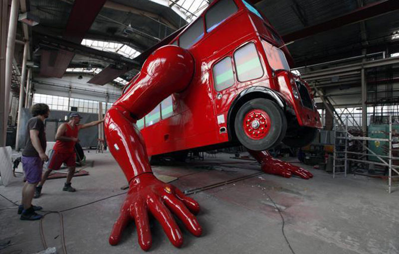 Autobuz Double Decker transformat în atlet pentru Jocurile Olimpice de la Londra - Poza 2