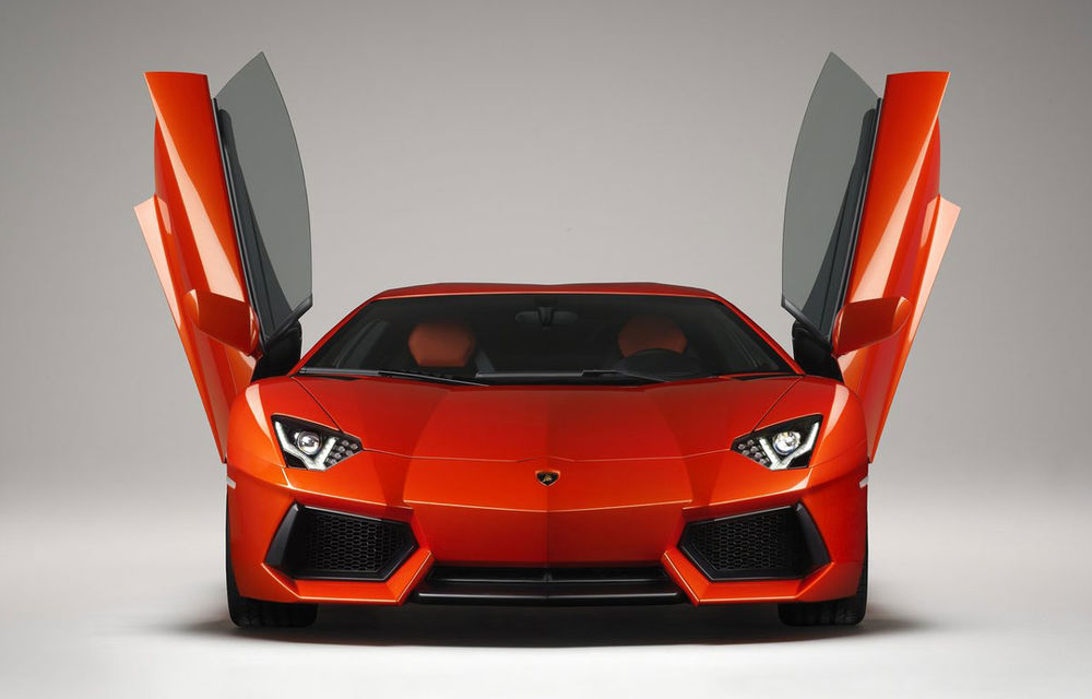 Lamborghini a produs deja 1000 de unităţi Aventador - Poza 1
