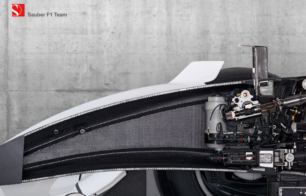 GALERIE FOTO: Cum arată un monopost de Formula 1 în interior - Poza 3