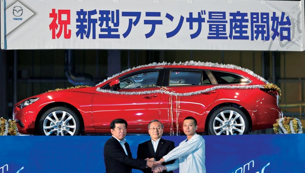Mazda6 a intrat în producţie la uzina Hofu din Japonia - Poza 1