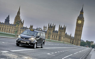 Primele imagini cu Nissan NV200, înlocuitorul celebrului taxi londonez