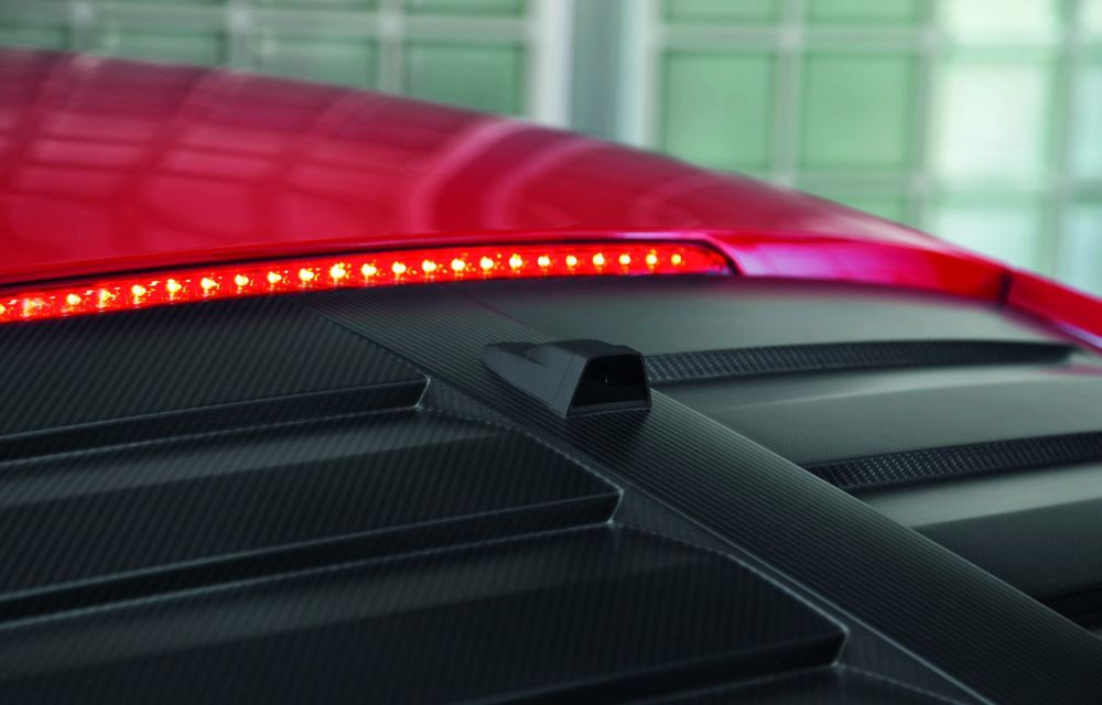 Audi R8 e-tron va fi primul model german cu oglindă retrovizoare digitală - Poza 4