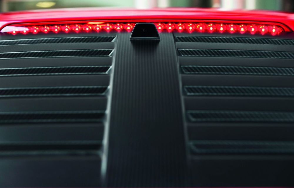 Audi R8 e-tron va fi primul model german cu oglindă retrovizoare digitală - Poza 6