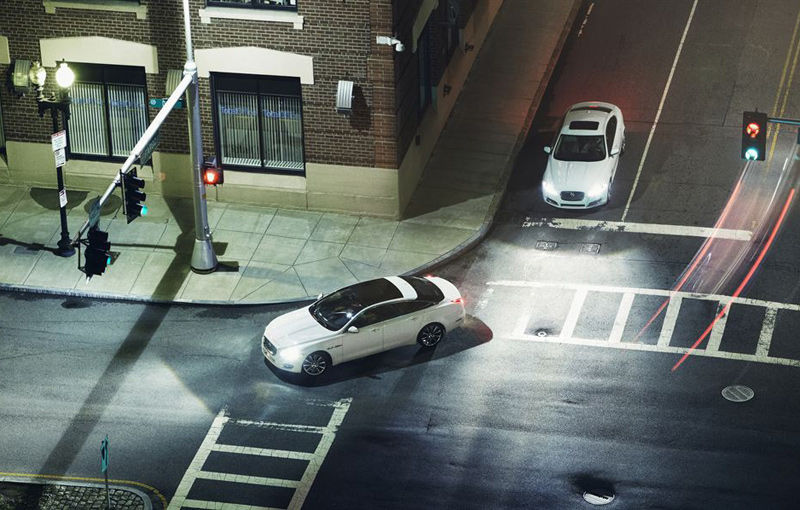 Jaguar XF şi XJ vor avea o versiune cu tracţiune integrală - Poza 4