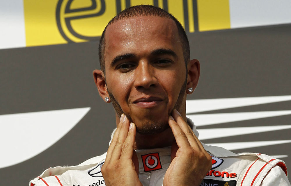 Hamilton: &quot;McLaren poate lupta pentru ambele titluri mondiale&quot; - Poza 1