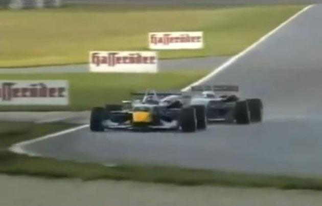 VIDEO: Duel spectaculos între Vettel şi Hamilton în Formula 3 în 2005 - Poza 1