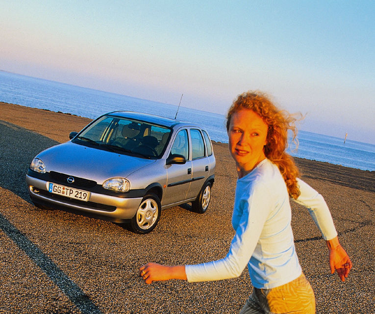 POVEŞTI AUTO: Opel Corsa a împlinit 30 de ani - Poza 13