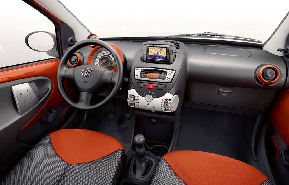 Toyota Aygo Connect - ediţie specială cu sistem multimedia - Poza 1