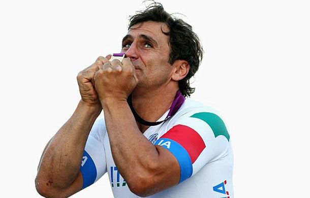 Zanardi a câştigat a doua medalie de aur la Jocurile Paralimpice - Poza 1