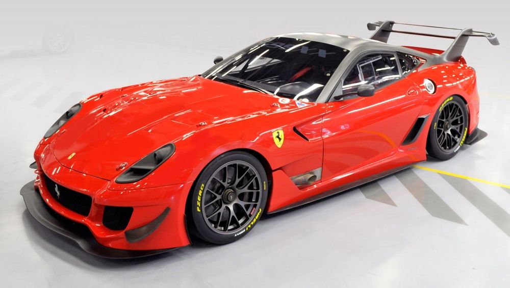 Un director Google a cumpărat Ferrari-ul 599XX Evoluzione licitat pentru victimele cutremurului din Italia - Poza 2