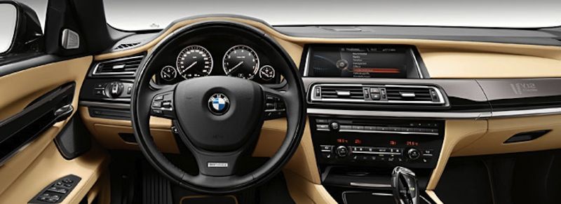 BMW aniversează 25 de ani de când produce motoare V12 cu o ediţie specială a lui 760Li - Poza 3