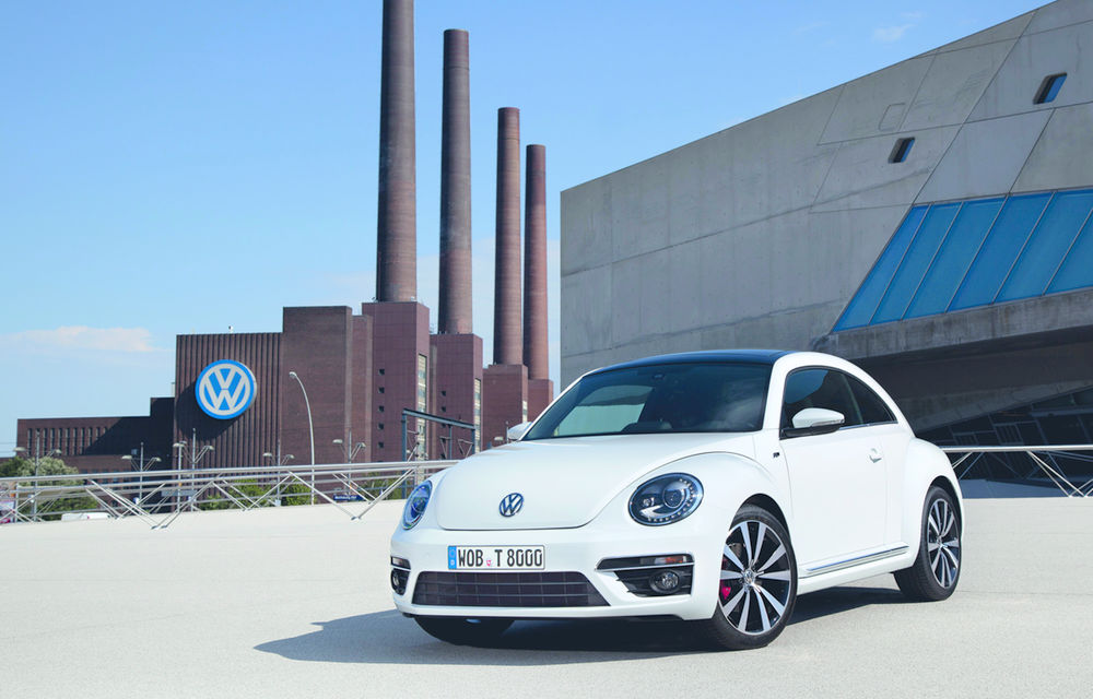 VW Beetle R-Line: pachete estetice de exterior şi interior pentru compacta germană - Poza 2