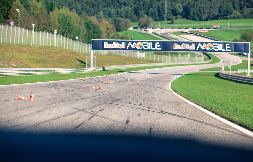 REPORTAJ: Am trăit experienţa Audi R8 V10 pe circuitul austriac Red Bull Ring - Poza 2