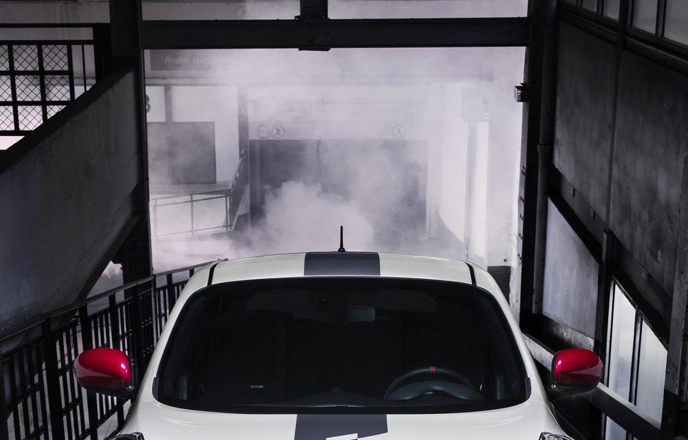Nissan 370Z facelift şi Juke Nismo debutează la Paris - Poza 6