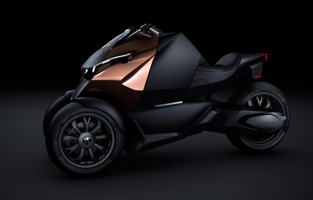 Peugeot Onyx Concept Scooter debutează la Paris alături de supercar-ul cu acelaşi nume - Poza 8
