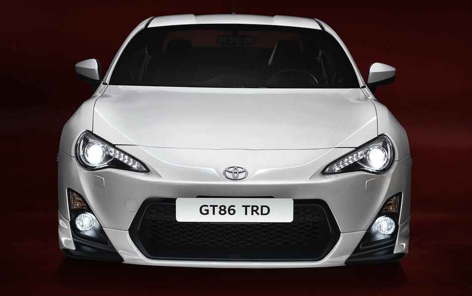 Toyota TRD Performance - linia de accesorii sportive pentru GT86 vine la Paris - Poza 2