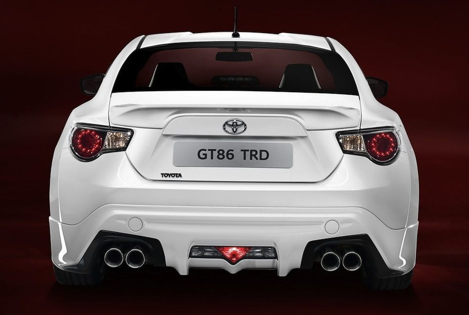Toyota TRD Performance - linia de accesorii sportive pentru GT86 vine la Paris - Poza 5