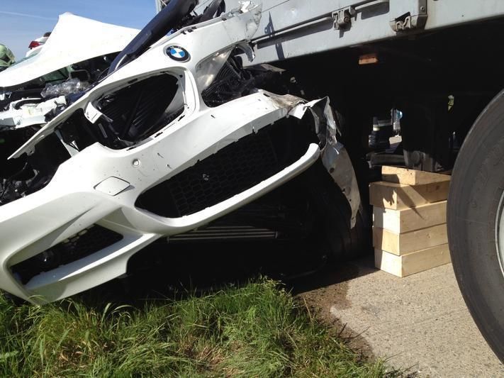 Pilot de teste de la BMW, implicat într-un accident grav cu un prototip - Poza 15