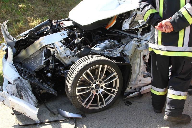 Pilot de teste de la BMW, implicat într-un accident grav cu un prototip - Poza 13