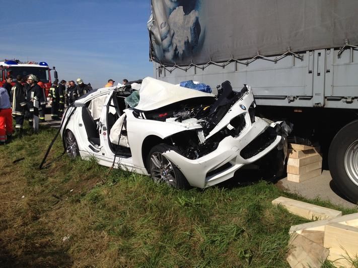 Pilot de teste de la BMW, implicat într-un accident grav cu un prototip - Poza 10