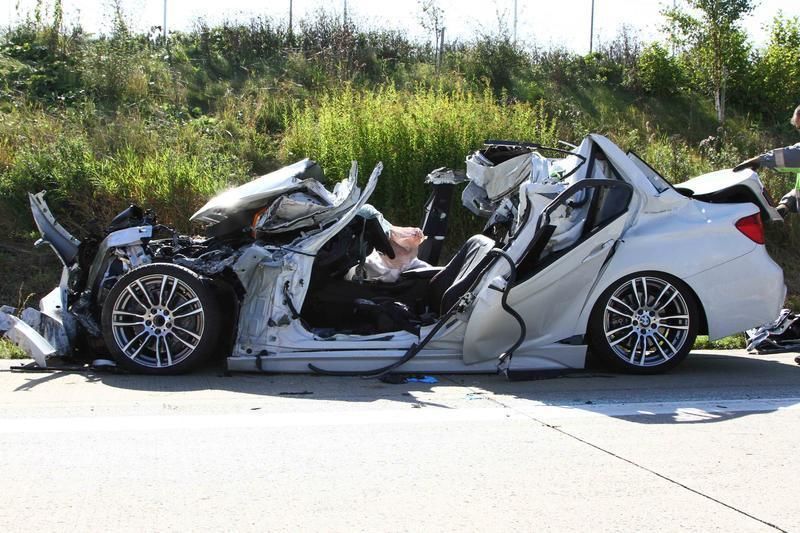Pilot de teste de la BMW, implicat într-un accident grav cu un prototip - Poza 12