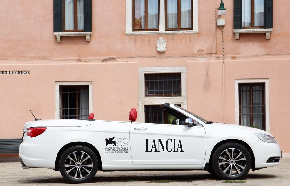 Lancia Flavia Red Carpet vine la  Paris - Poza 8