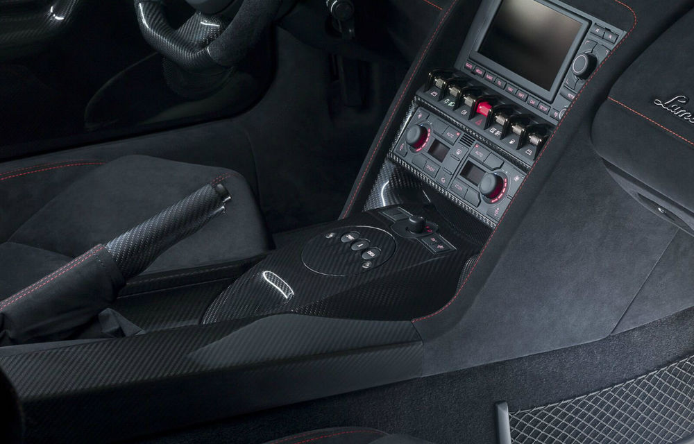 Lamborghini Gallardo facelift, primele imagini şi informaţii oficiale - Poza 6