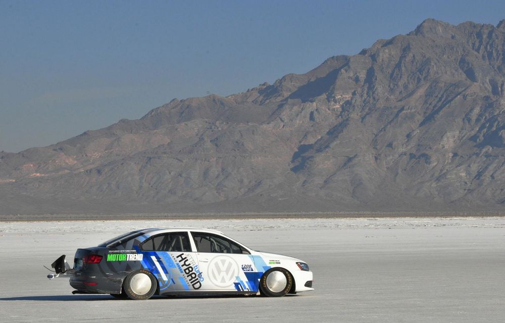 Volkswagen Jetta Hybrid este cel mai rapid hibrid din lume la Bonneville - Poza 9