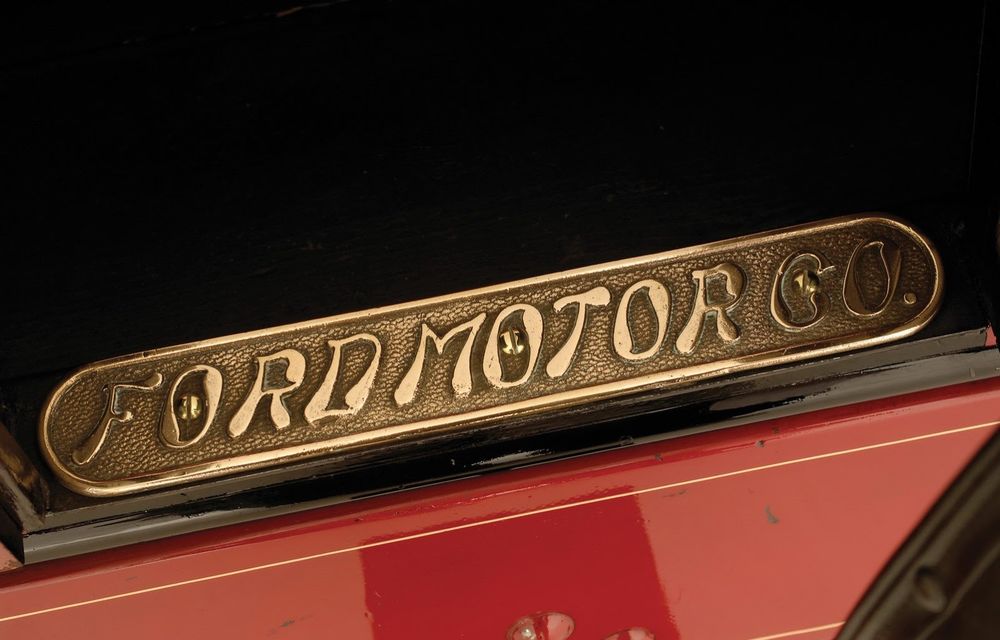 Cel mai vechi Ford din lume, un Model A din 1903, va fi vândut astăzi la licitaţie - Poza 10