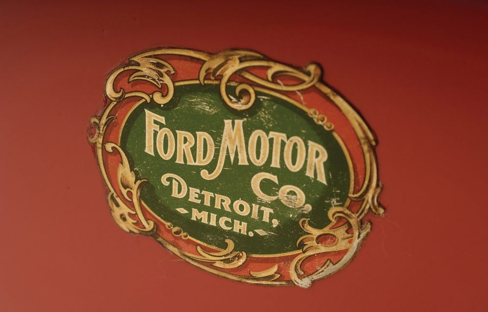 Cel mai vechi Ford din lume, un Model A din 1903, va fi vândut astăzi la licitaţie - Poza 9