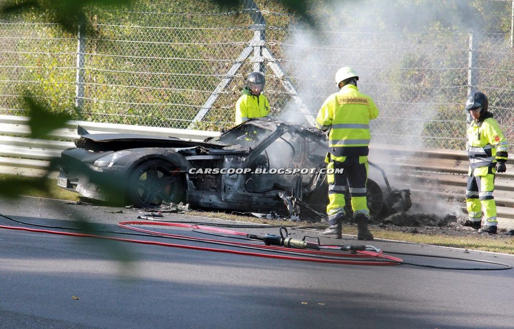Un prototip Mercedes SLS AMG Black Series, incendiat pe Nurburgring - Poza 4